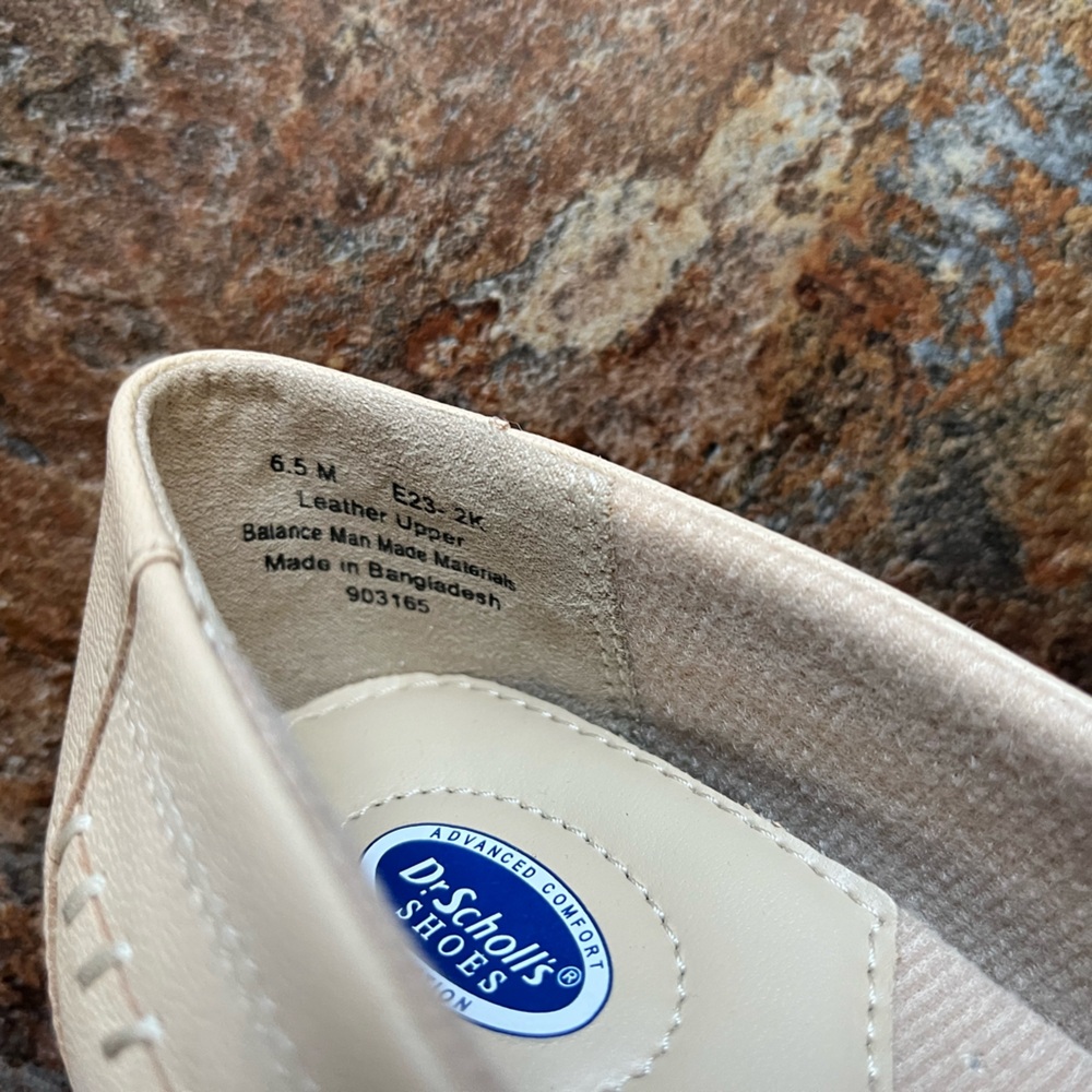 New women's Dr. Scholl’s Kiltie tassel slip on loafers.Cream/light tan.Size 6.5 - Picture 8 of 8